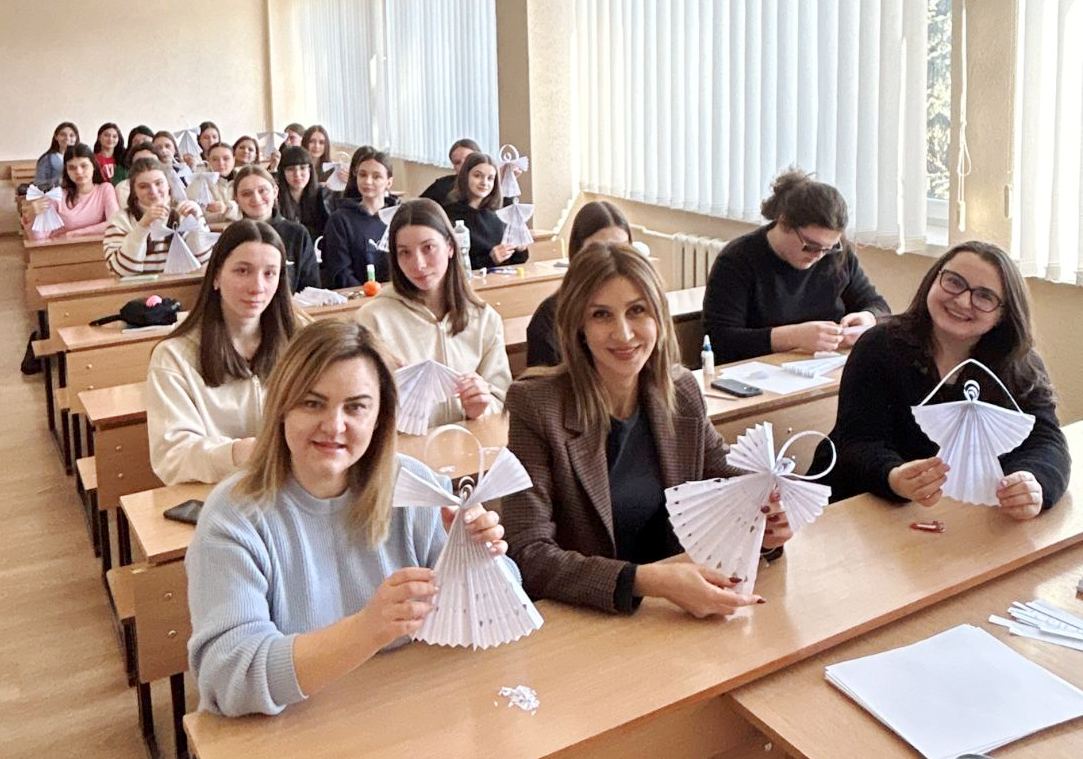 Вшанування Героїв  Небесної Сотні юними філологами